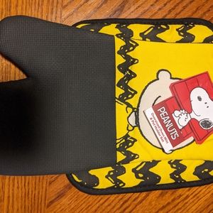 Charlie brown I en mitts